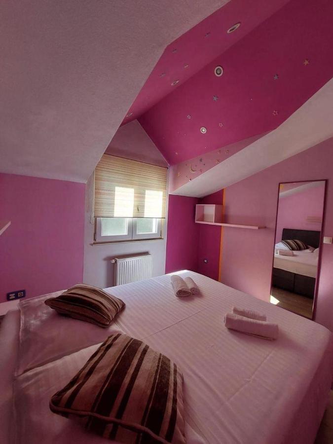 Guest House Klara Solin Buitenkant foto