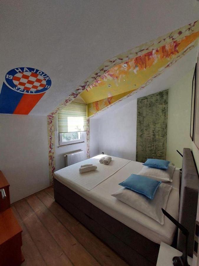 Guest House Klara Solin Buitenkant foto